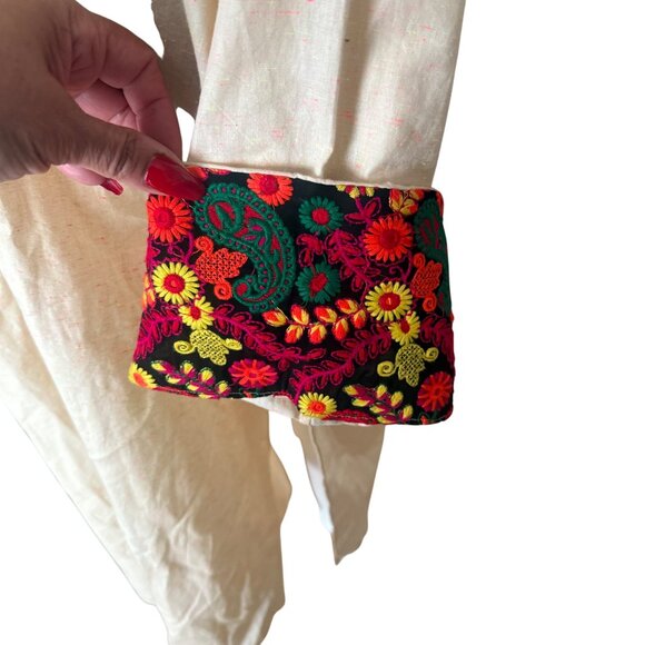 Manabi Handcrafted Cream Tunic With Embroidered Cuffs & Buttons - Picture 3 of 6